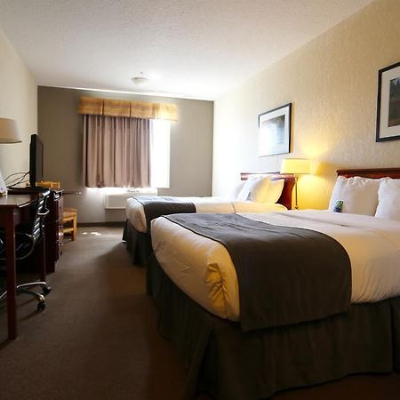 Lakeview Inns & Suites - Fort Nelson Exterior foto