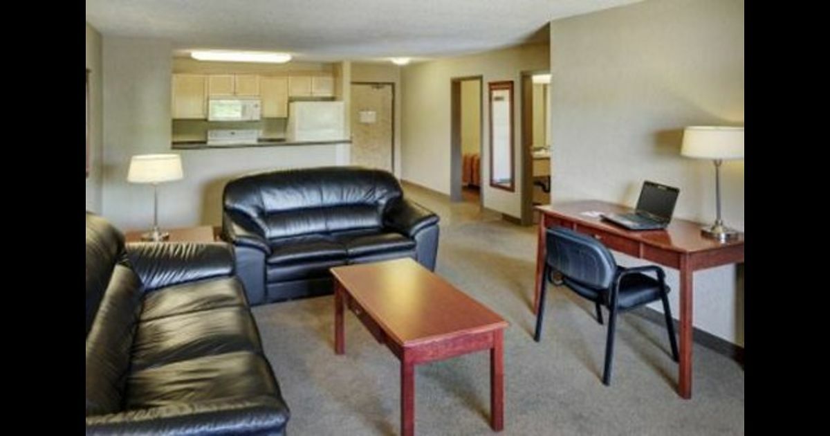 Lakeview Inns & Suites - Fort Nelson Exterior foto